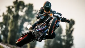 KTM 890 Duke R